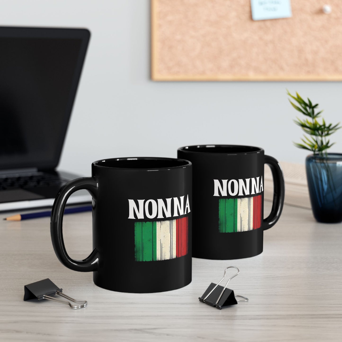 Nonna Italian Flag Distressed Effect Black Mug (11oz, 15oz)