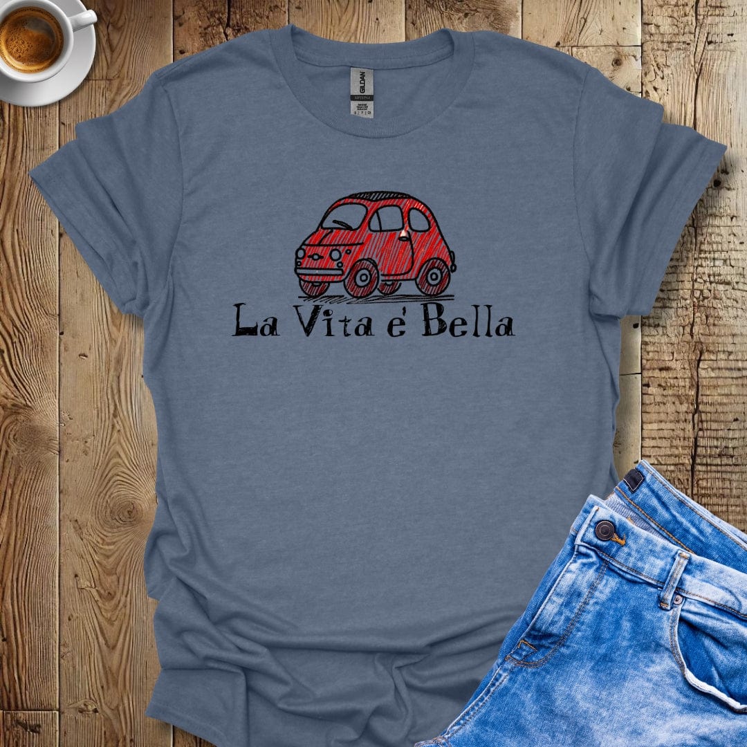 Cute Vintage CinquecentoLa Vita è Bella T-shirt